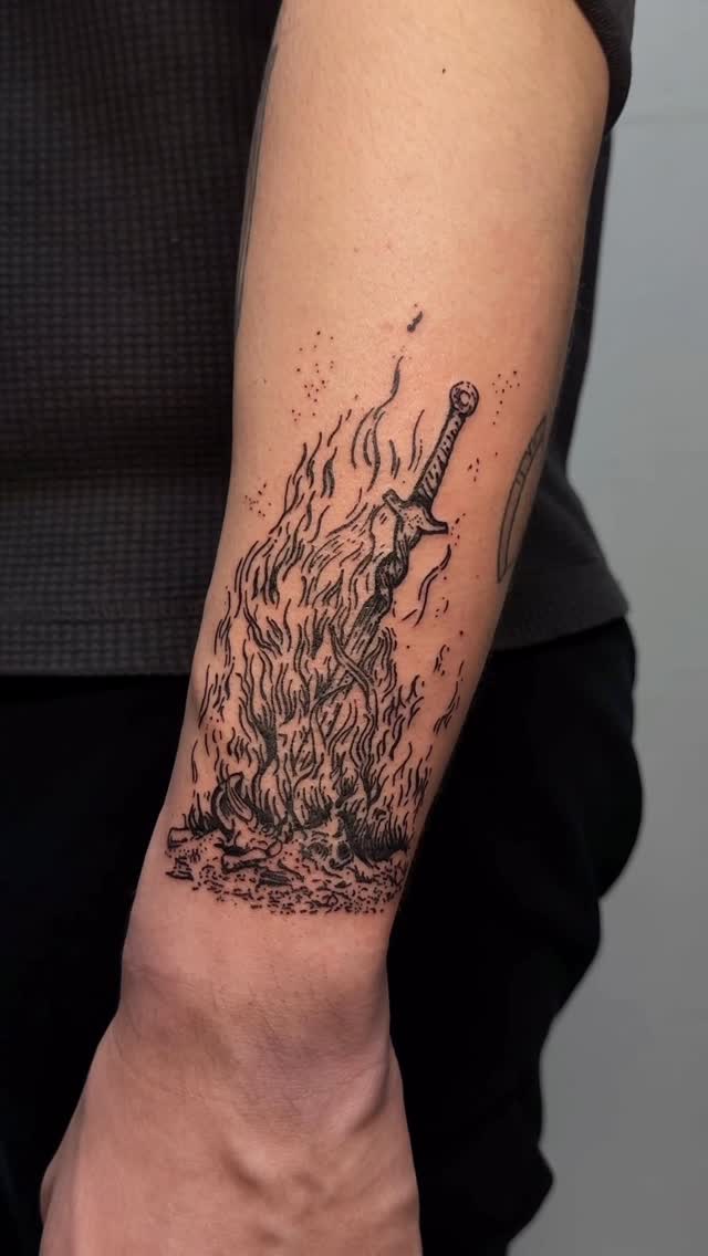 Tattoo by isabella | skin design lv