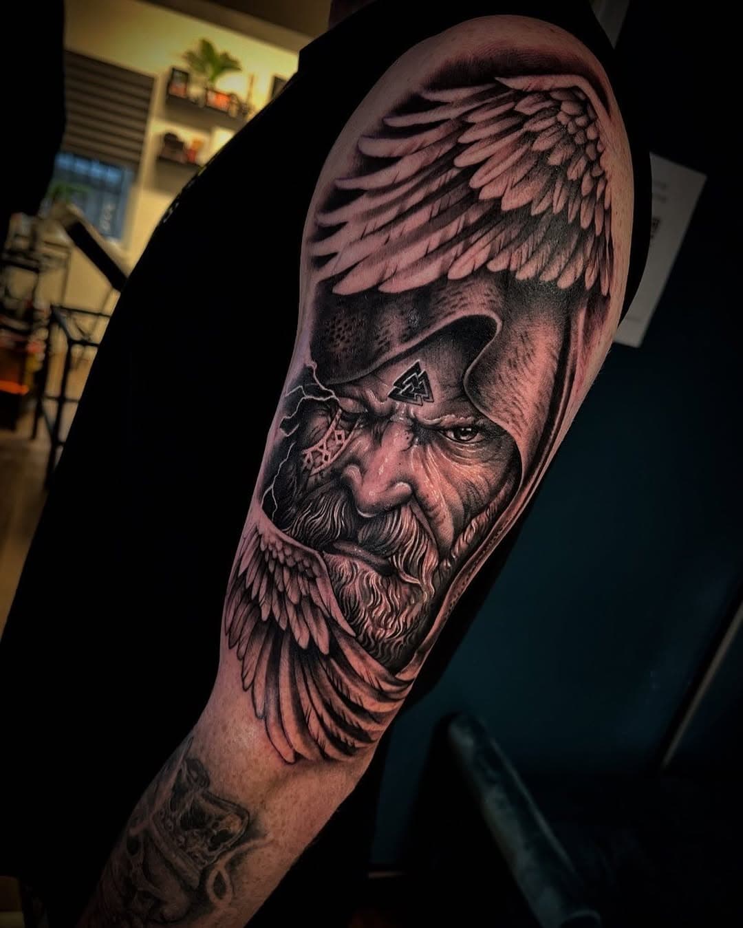 Stu Luckythirteen tattoo